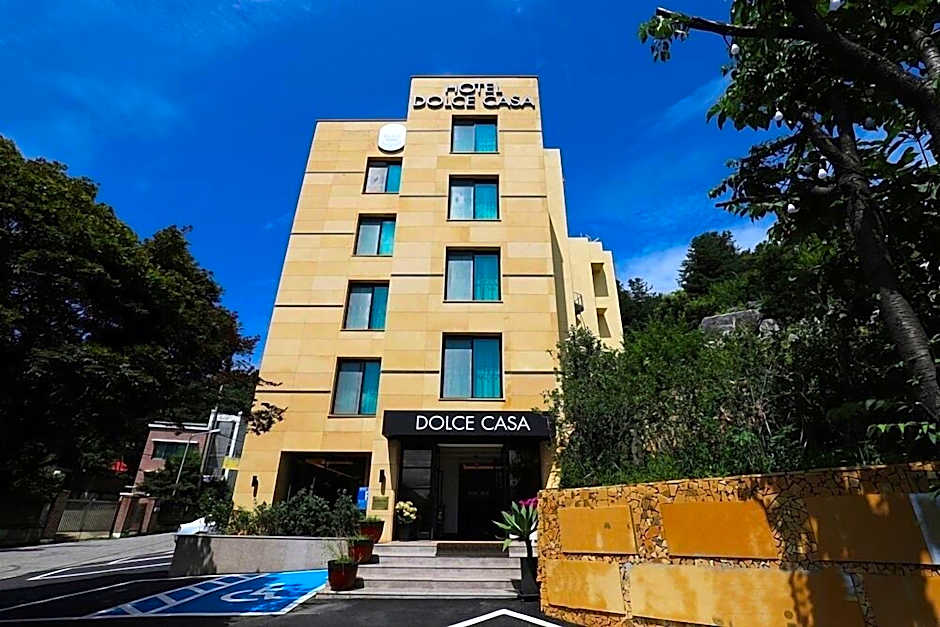 Namyangju Bukhangang Dolcecasa Hotel