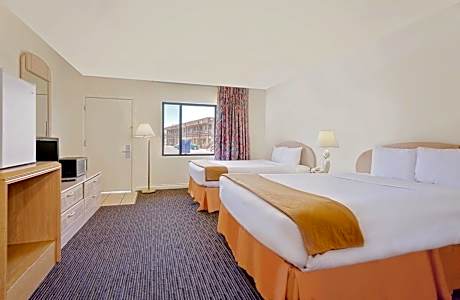 Queen Room with Two Queen Beds - Non-Smoking