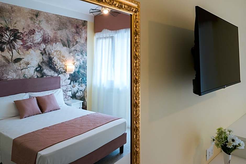 Guest House Train Station