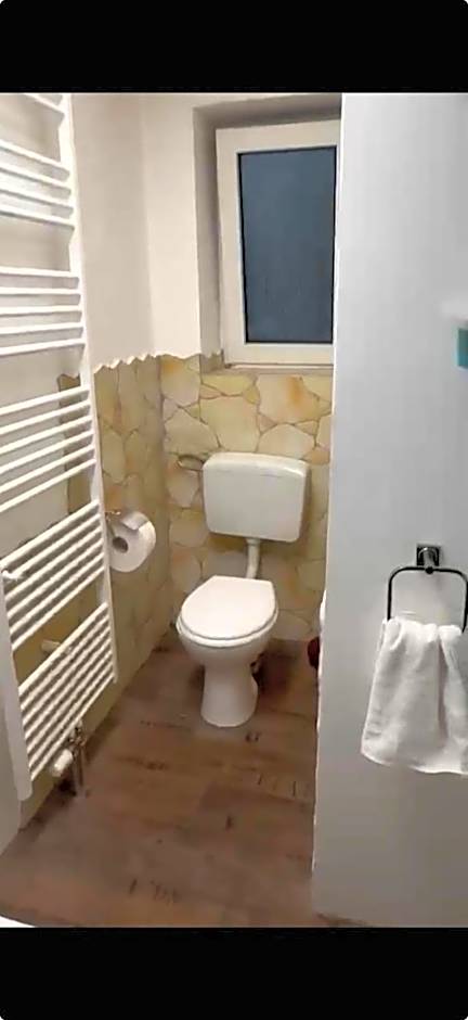 Adam's Hostel - Self Check-In & Only Private Rooms