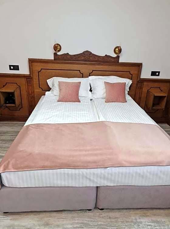 Chuchura Family Hotel