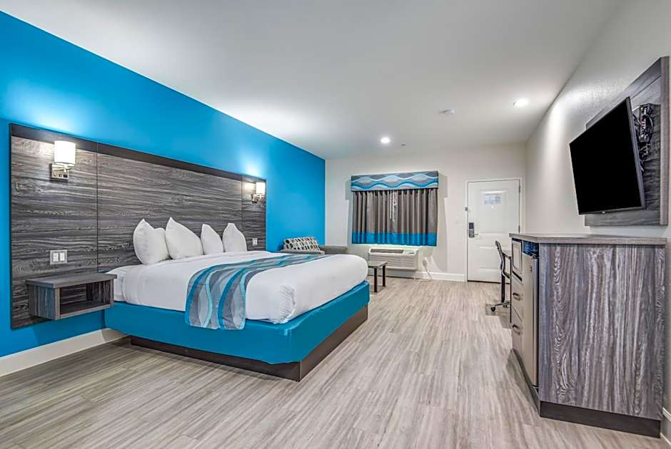Americas Best Value Inn & Suites Houston at Hwy 6