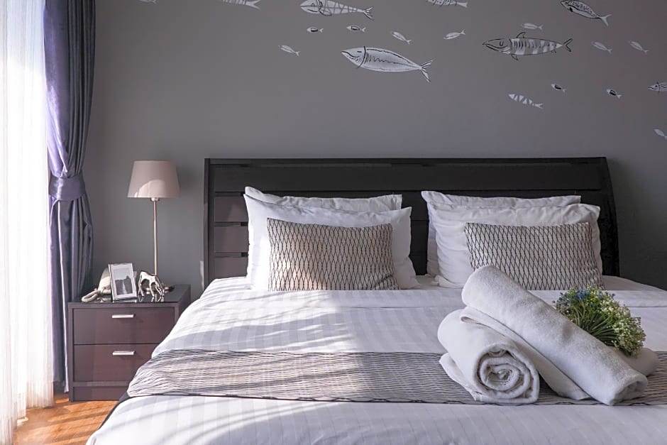 Ploen Place Residence