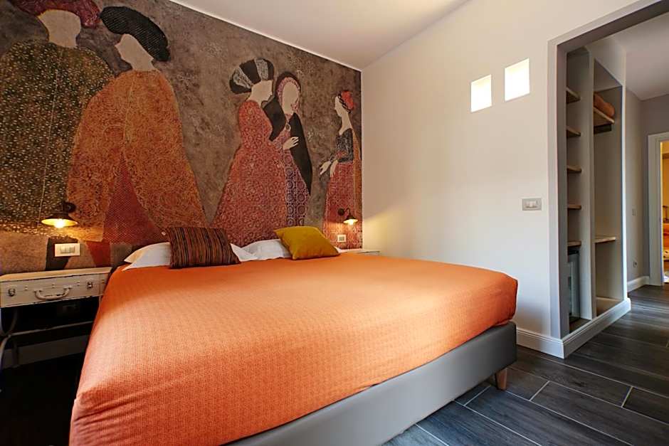 Trevi Contemporary Suite