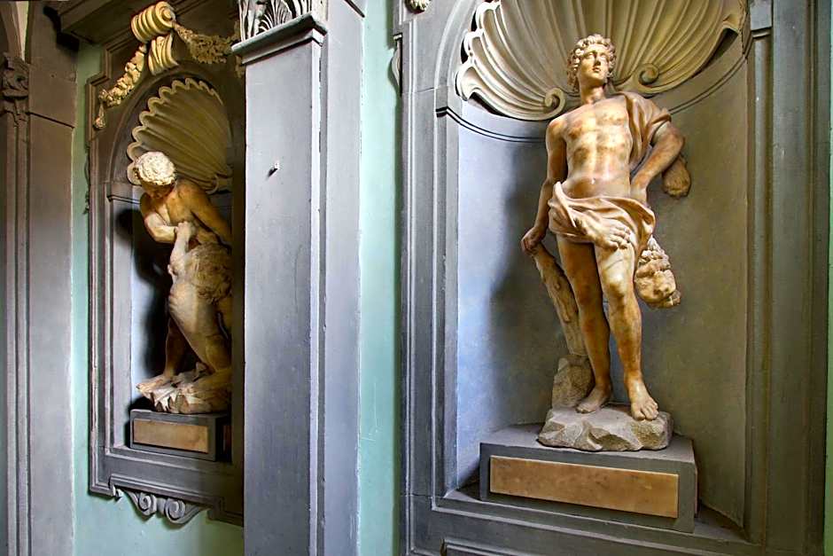 Palazzo Tolomei - Residenza D'Epoca