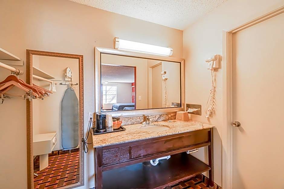 Lone Star Inn by OYO Vernon Texas Hwy 287