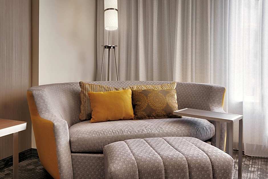 Courtyard by Marriott Atlanta Duluth Downtown