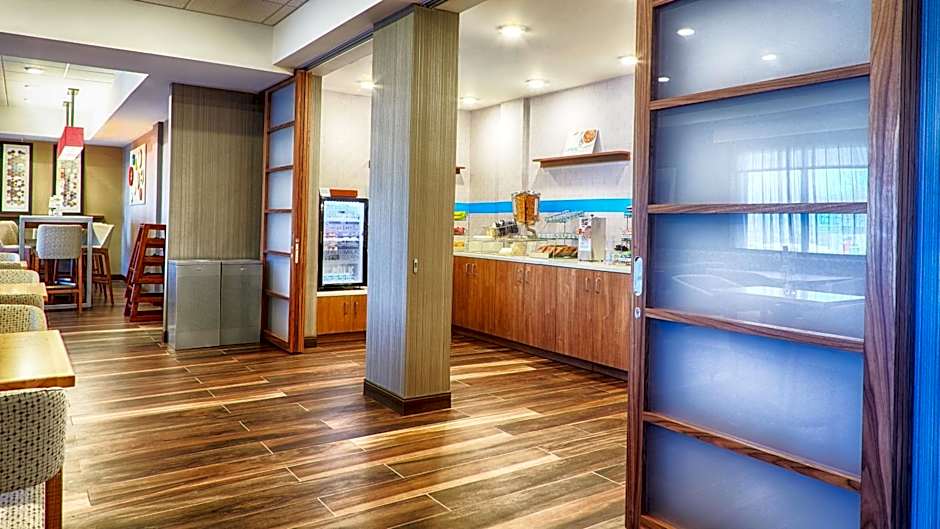 Holiday Inn Express Bordentown - Trenton South By IHG