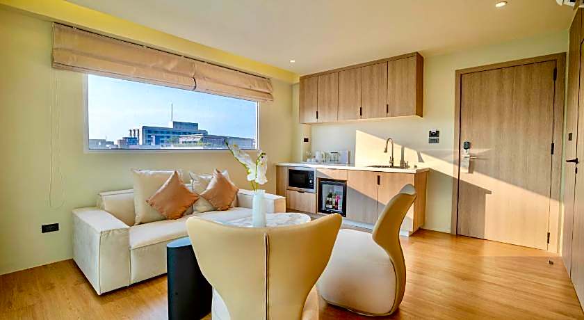 The One Hotel Bay Breeze Pattaya