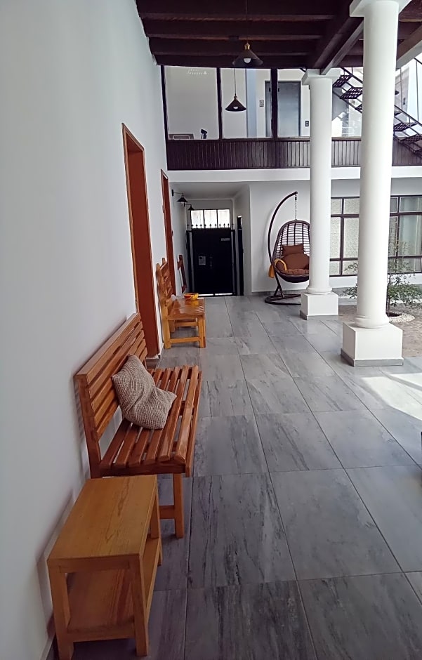 El Salto de Camela - Vera y Espín Hostal