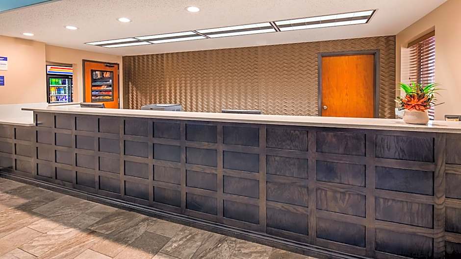 Best Western Warren Hotel