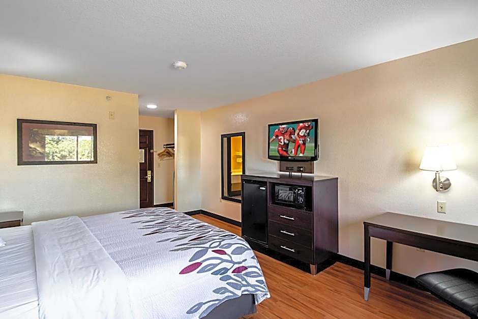 Red Roof Inn San Marcos