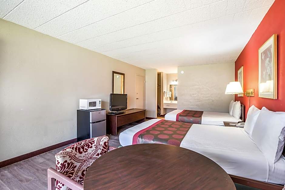 Red Carpet Inn & Suites
