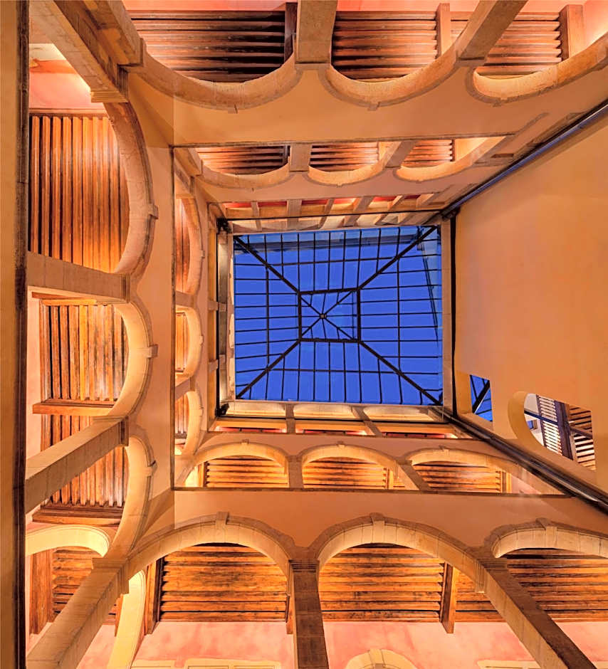 Cour des Loges Lyon, a Radisson Collection Hotel