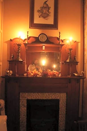 Riverview Mansion Hotel