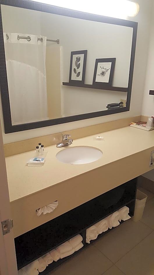 Country Inn & Suites by Radisson, Bryant (Little Rock), AR