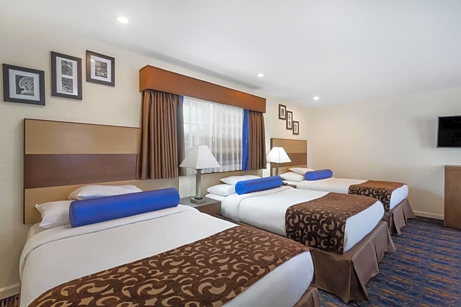 Howard Johnson Berkeley – Berkeley, CA