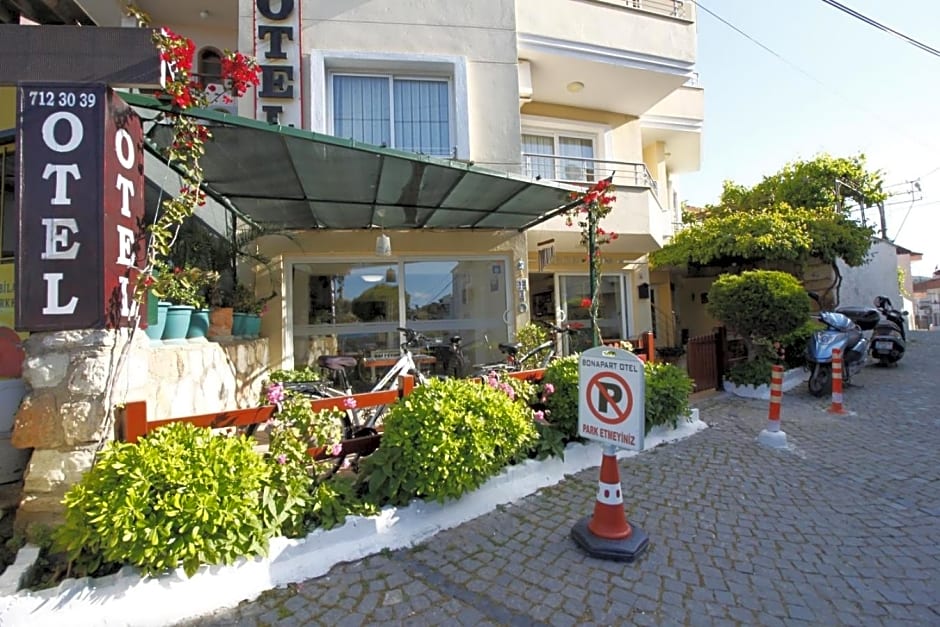 Bonapart Hotel