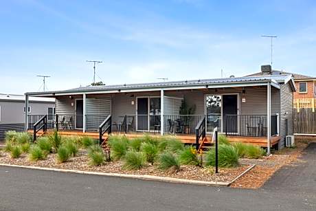 Motel Unit