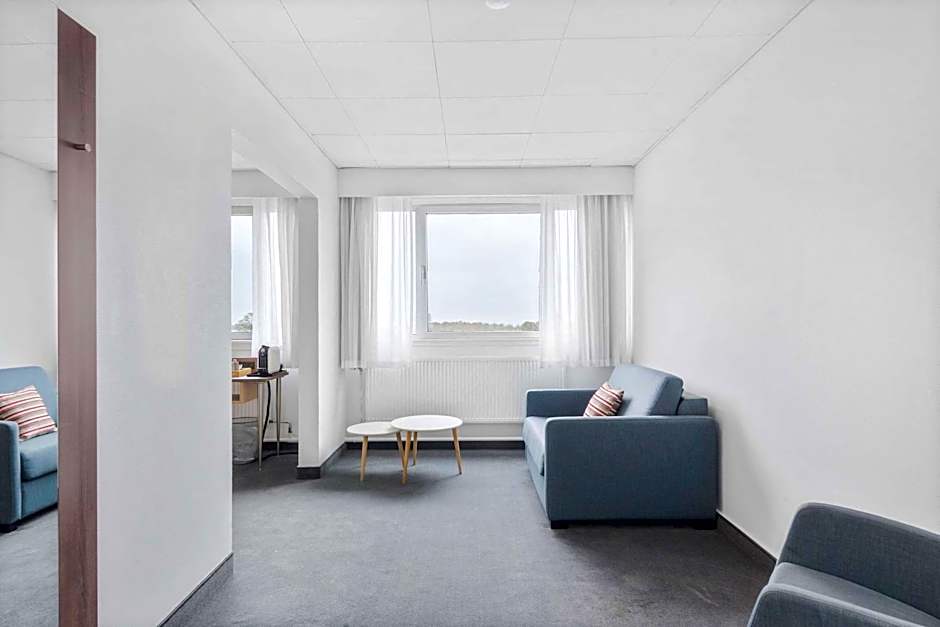 Best Western Plus Airport Hotel