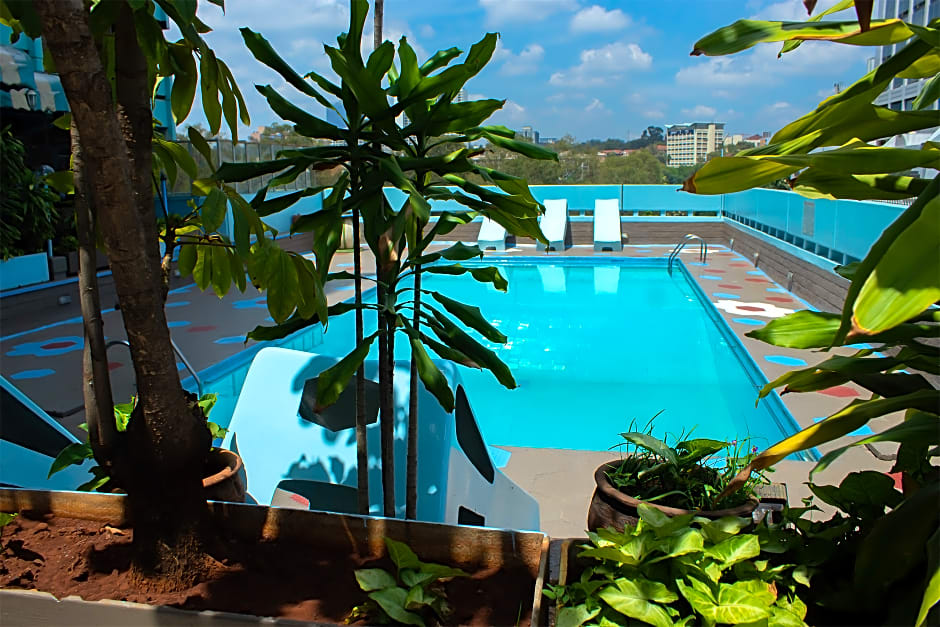 Chester Hotel & Suites