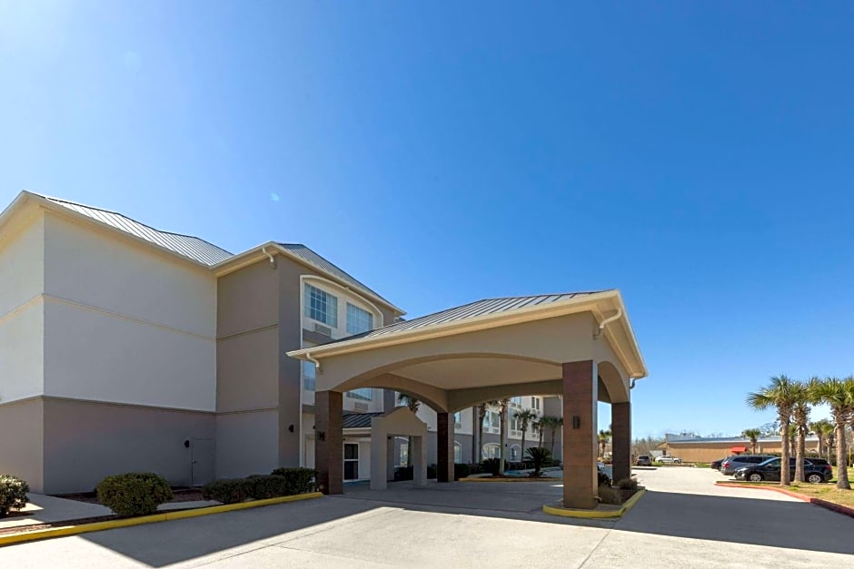 La Quinta Inn & Suites by Wyndham Houma