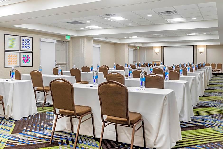Holiday Inn Express Hotel & Suites Albuquerque Midtown By IHG
