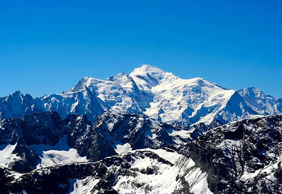 B&B HOME Brides-les-Bains Les 3 Vallées