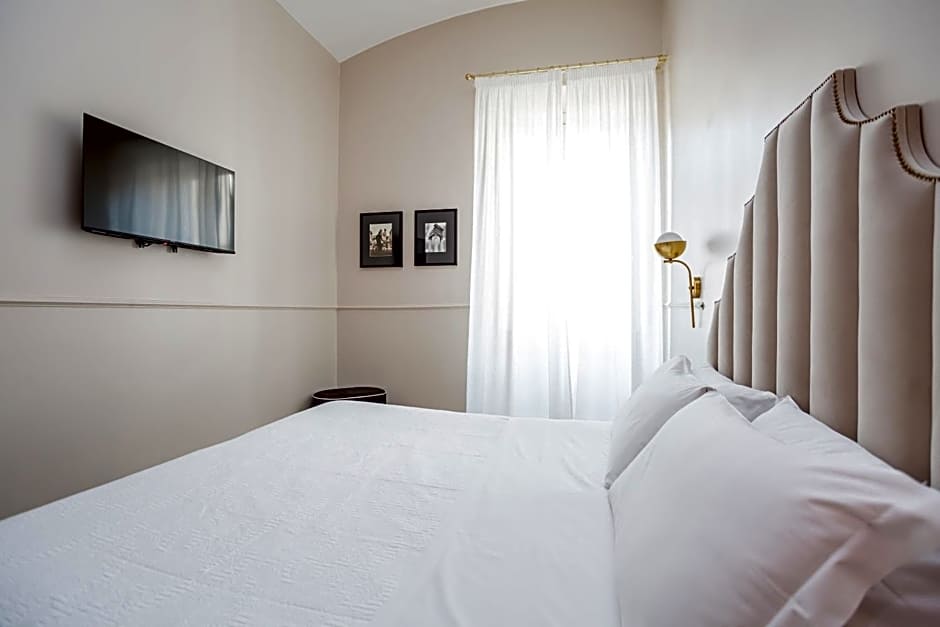 Daplace - La Mongolfiera Rooms in Navona