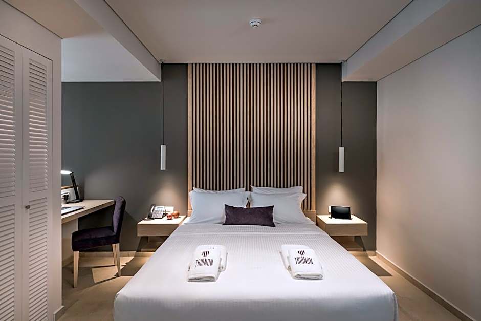 Trianon Luxury Apartments & Suites