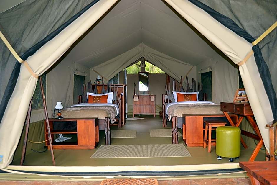 Mara River Camp