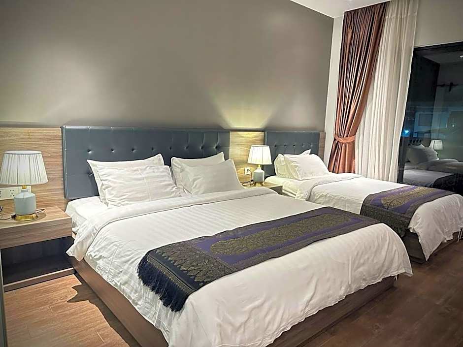 Photo 1 of 3 of Deluxe Family 2 Beds