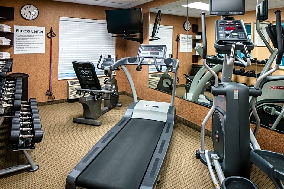 Holiday Inn Express & Suites Clinton, an IHG Hotel