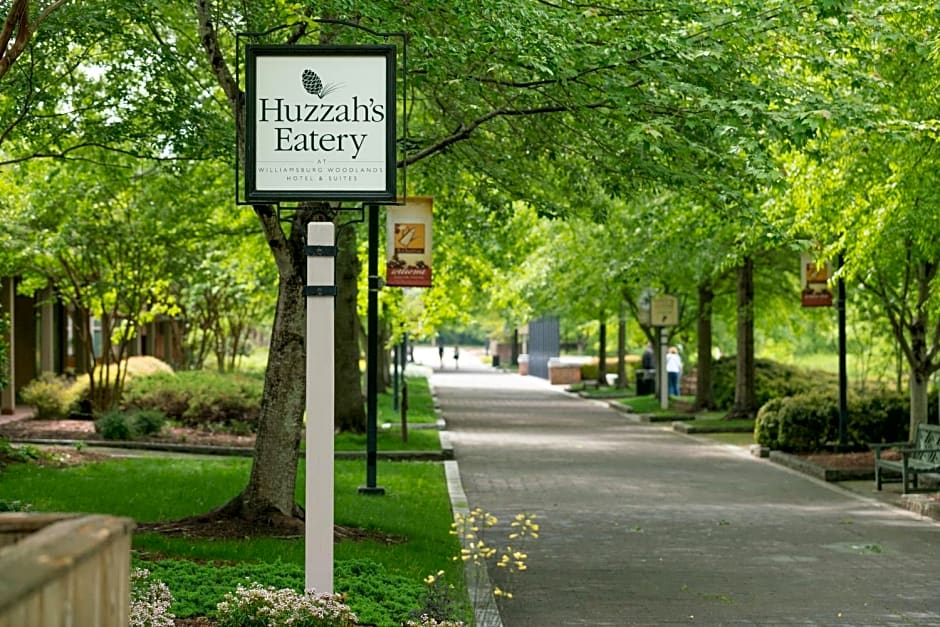 Williamsburg Woodlands Hotel & Suites, an official Colonial Williamsburg Hotel