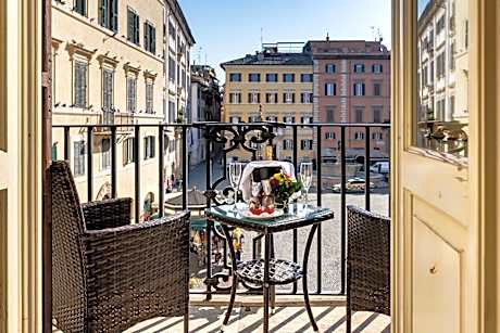 Piazza Farnese Luxury Suites