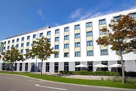 Holiday Inn Express Augsburg By IHG