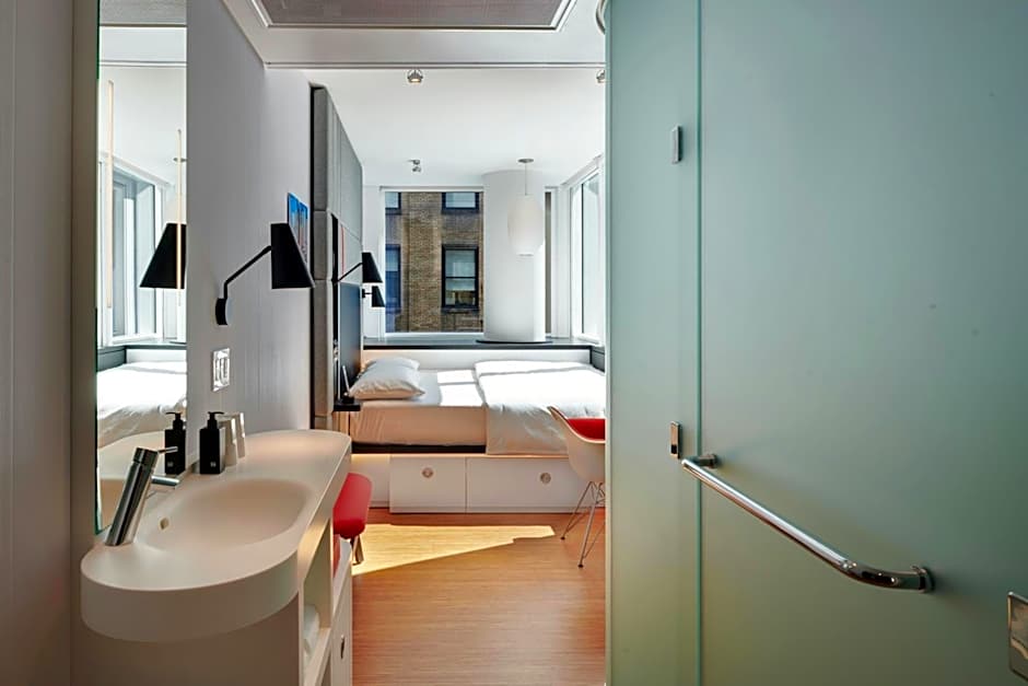 citizenM Chicago Downtown