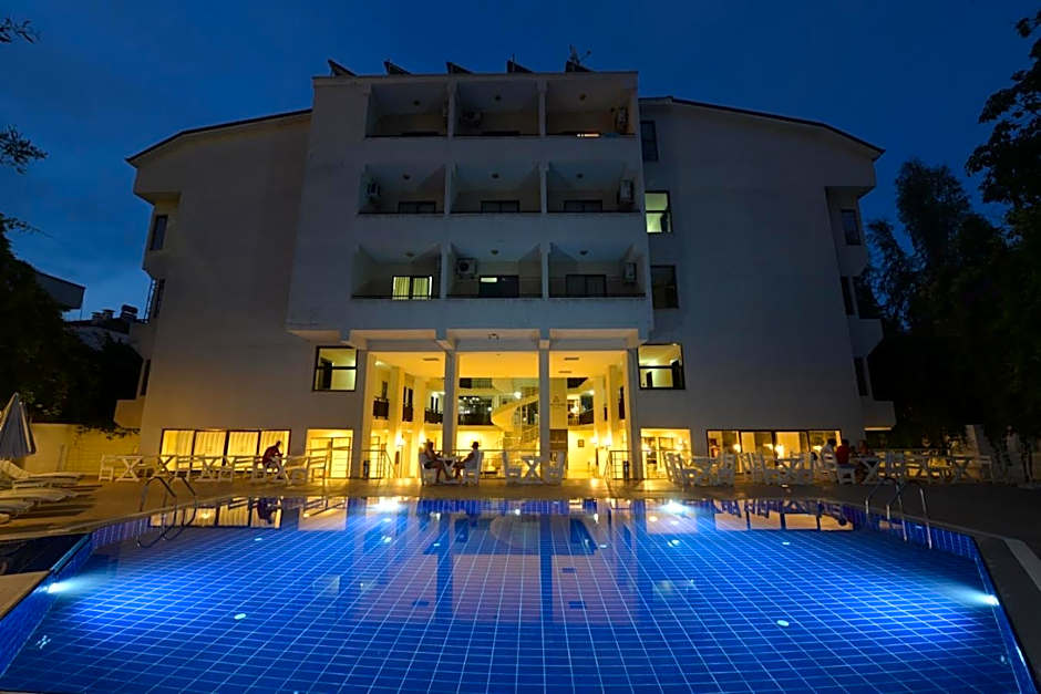 Kaftans City Hotel by RRH&R