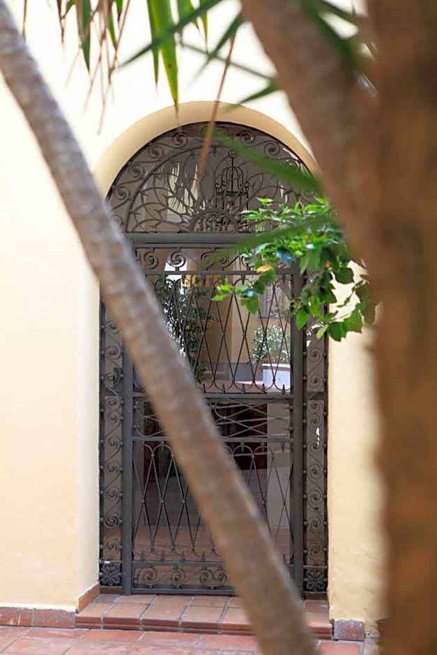 Hotel El Coloso