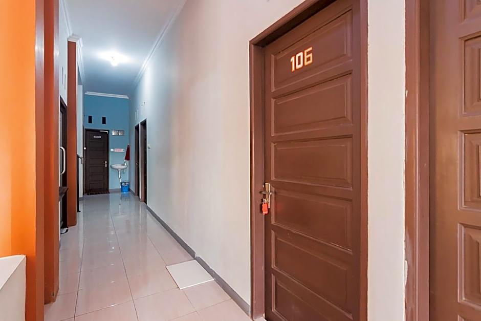 RedDoorz Syariah near Jalan Jakarta Samarinda