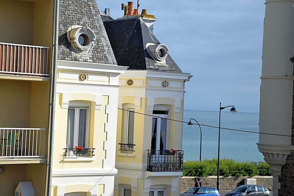 Escale Oceania Saint Malo