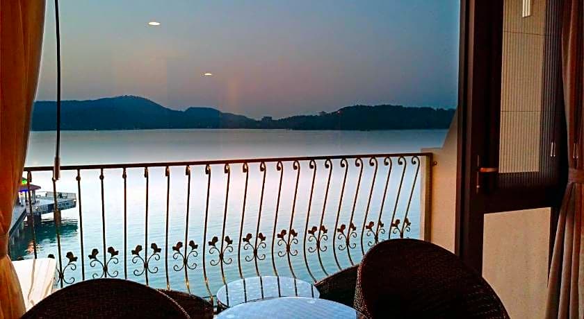 Ming Yue Hu Lakeview BnB