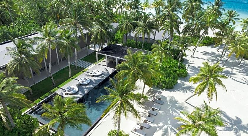 The Ritz-Carlton Maldives, Fari Islands