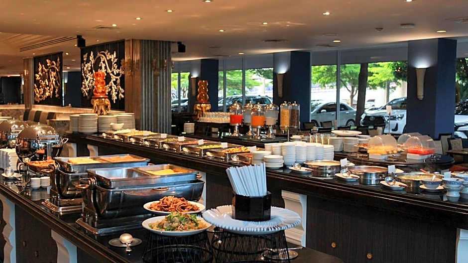 Krungsri River Hotel