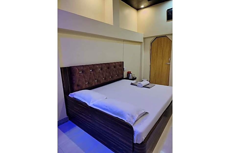 Khushi Paying Guest House