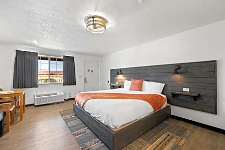 Queen Room