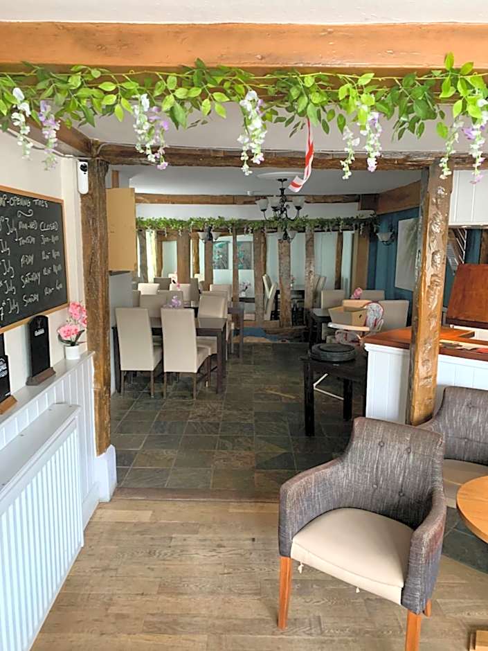 Stay and Relax at The Yew Tree