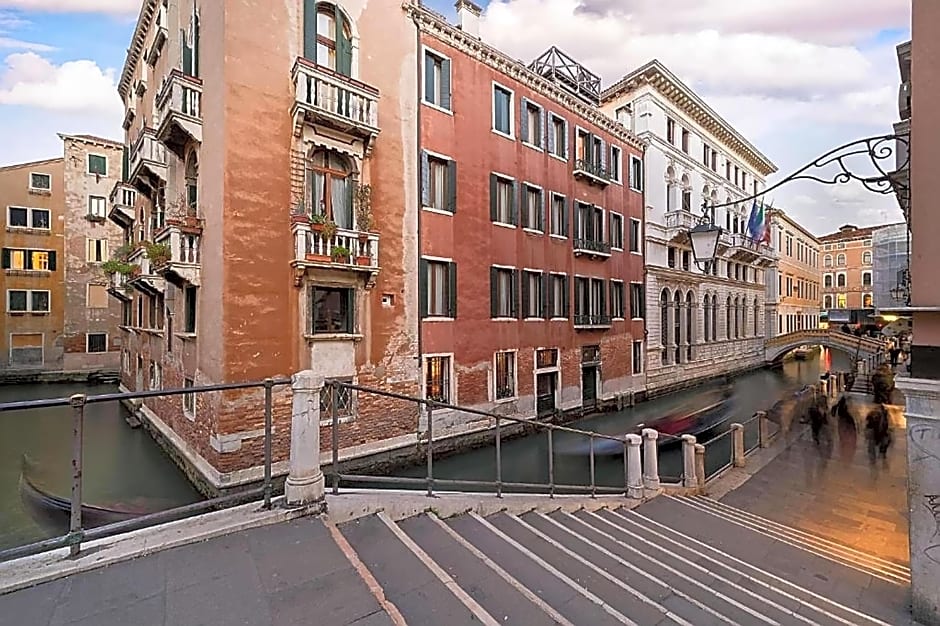 Palazzo Orseolo- Gondola View