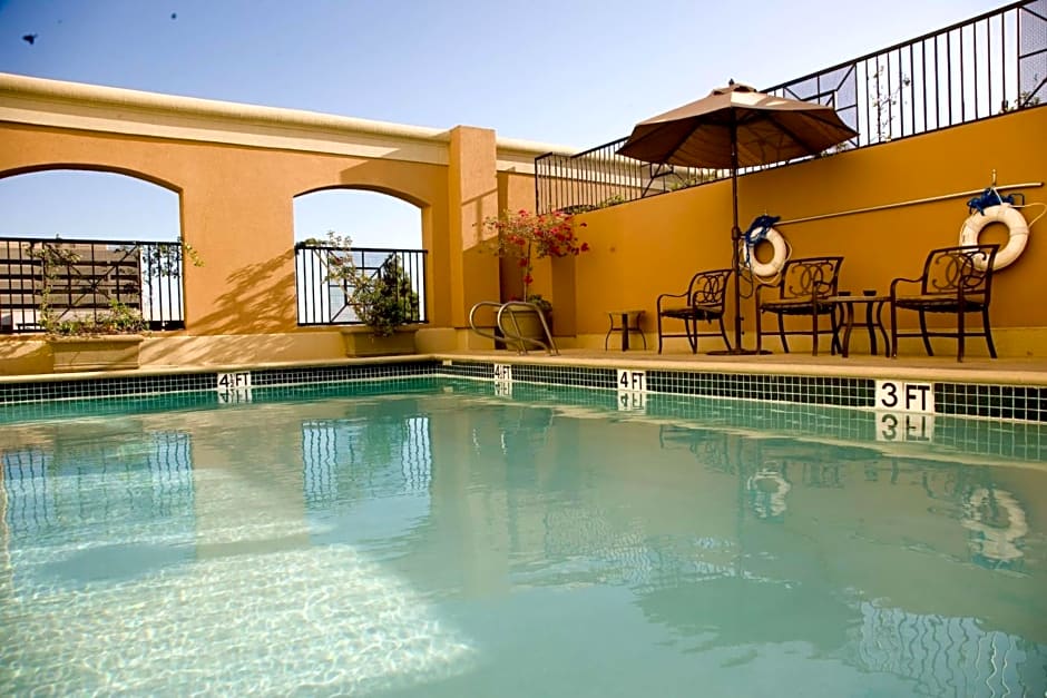 Hotel Zessa Santa Ana - a DoubleTree by Hilton