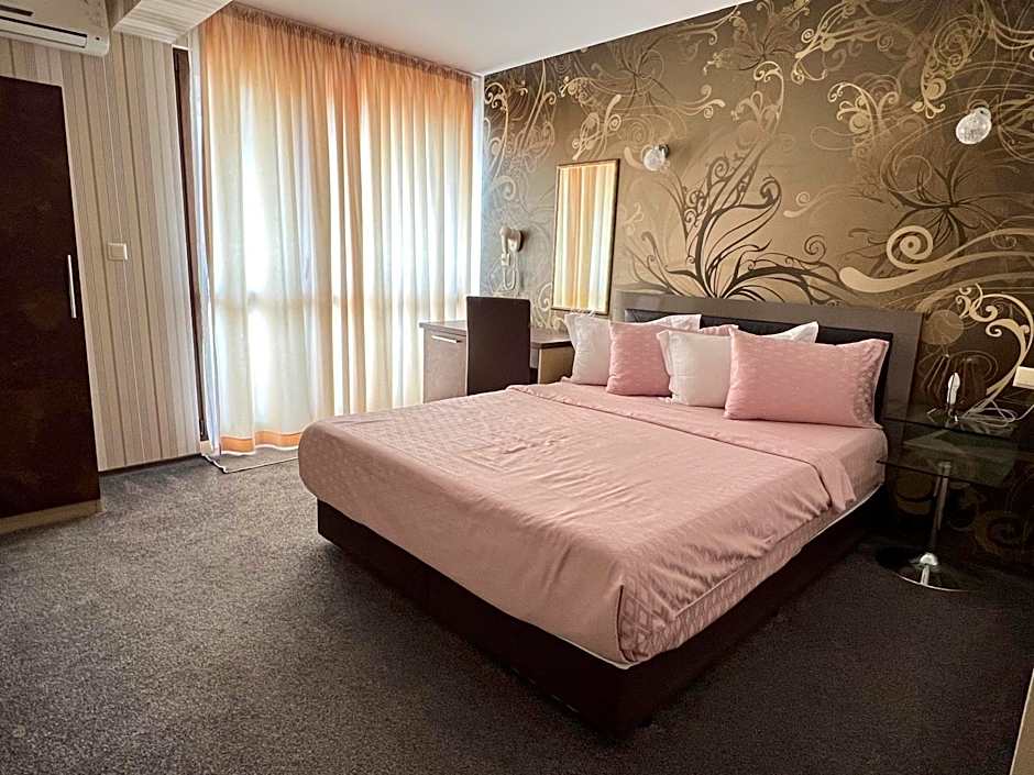 Hotel Lazur